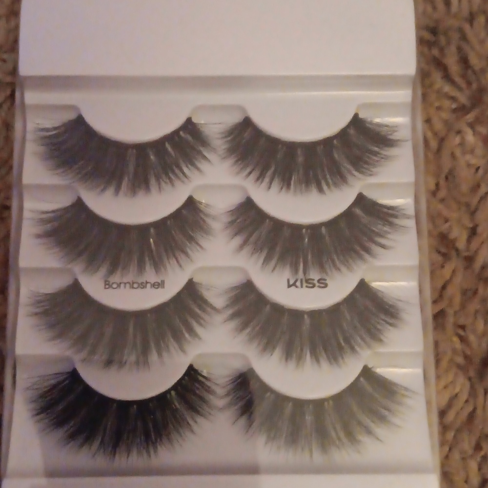 Lashes makeup - Picture 3 of 3